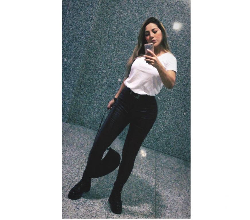 Escorts North West London Harrow - Photos for PAULA party Colombian girl back in PINNER town !