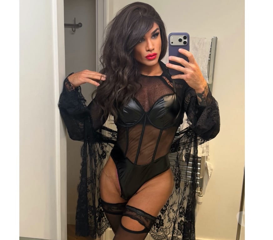 Trans Escorts East London Stratford - DLR Station - East London - Photos for 🔥🔥 Latina TRANS Elegant & Discreet Companion 🔥🔥