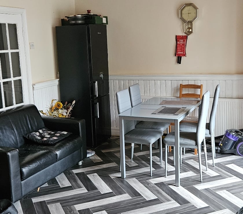 room to let Bedfordshire Luton - Photos for Loft room near L&D hospital and motorway