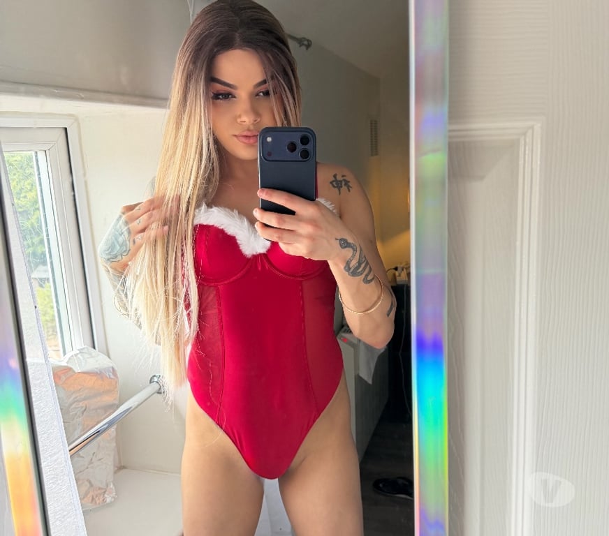 Trans Escorts Gloucestershire Cheltenham - Photos for I'm a beautiful girl. Female TS curves