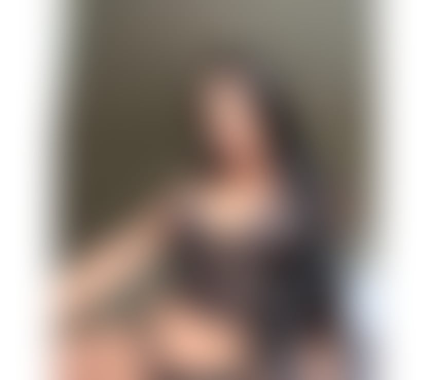Photos for Elisa 🥂New in your town call me 🩷😘🍑