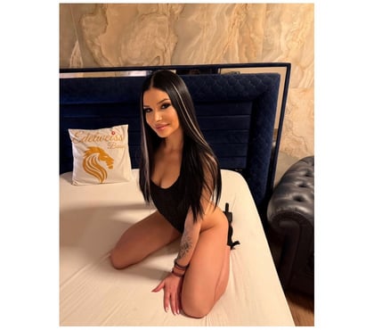  Escorts Leeds City Centre Leeds - Photos for Emma🥂New in town 🥂 call me 🍑🥰