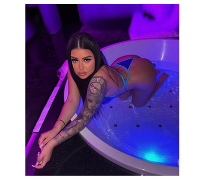 Photos for Karoline 🥂 real girls x GFE x Incall &outcall ❤️