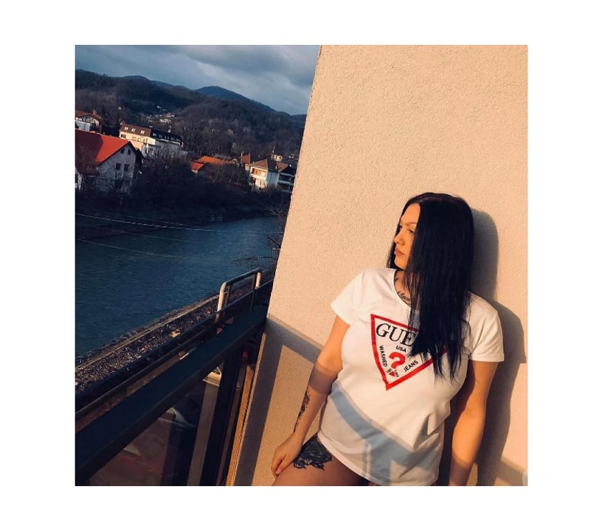 Escorts Barnet Edgware - Barnet - Photos for Bella new girl in your town