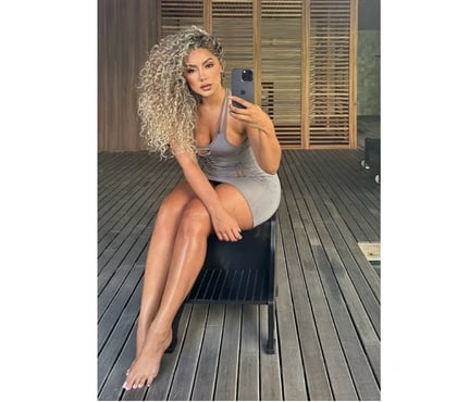 Escorts Addlestone Runnymede - Photos for Tantric massage , Dip tissue with Laura