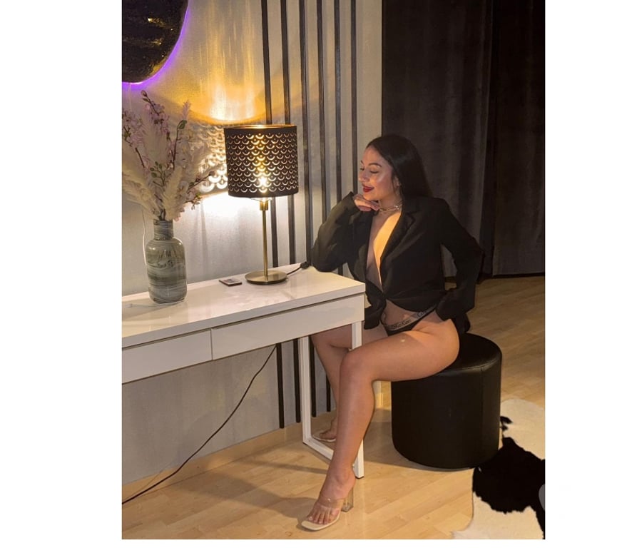 Escorts South East London Croydon - Photos for Zamira🔥😈 hot Brazilian 🇧🇷 call me 🔥 247