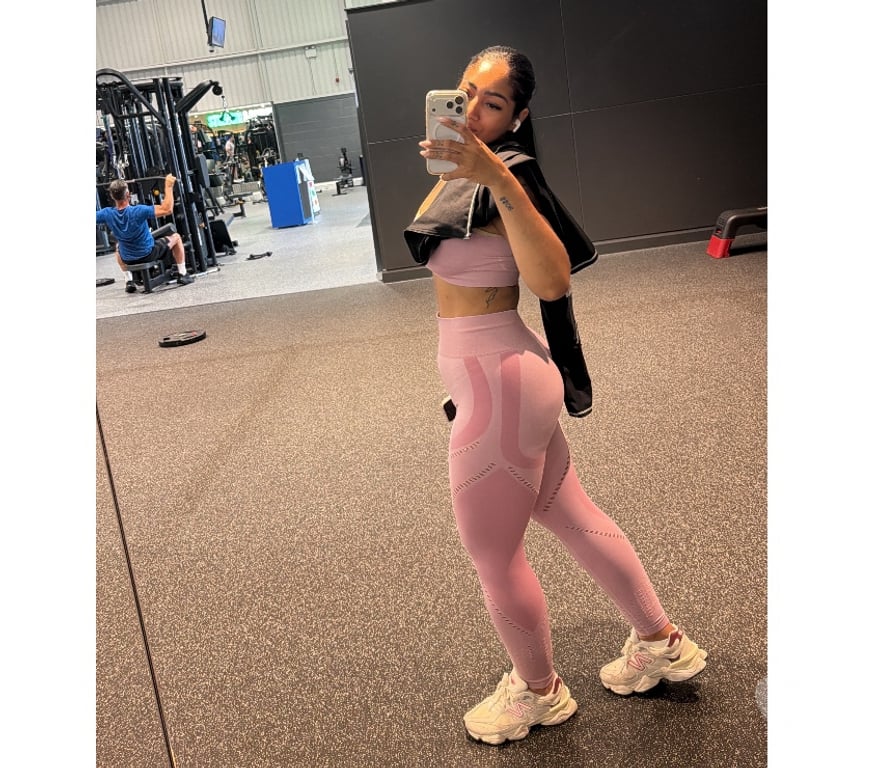 Escorts Essex Colchester - Photos for 🍒BRUNETTE NEW IN TOWN ☎️PARTYGIRL 24H