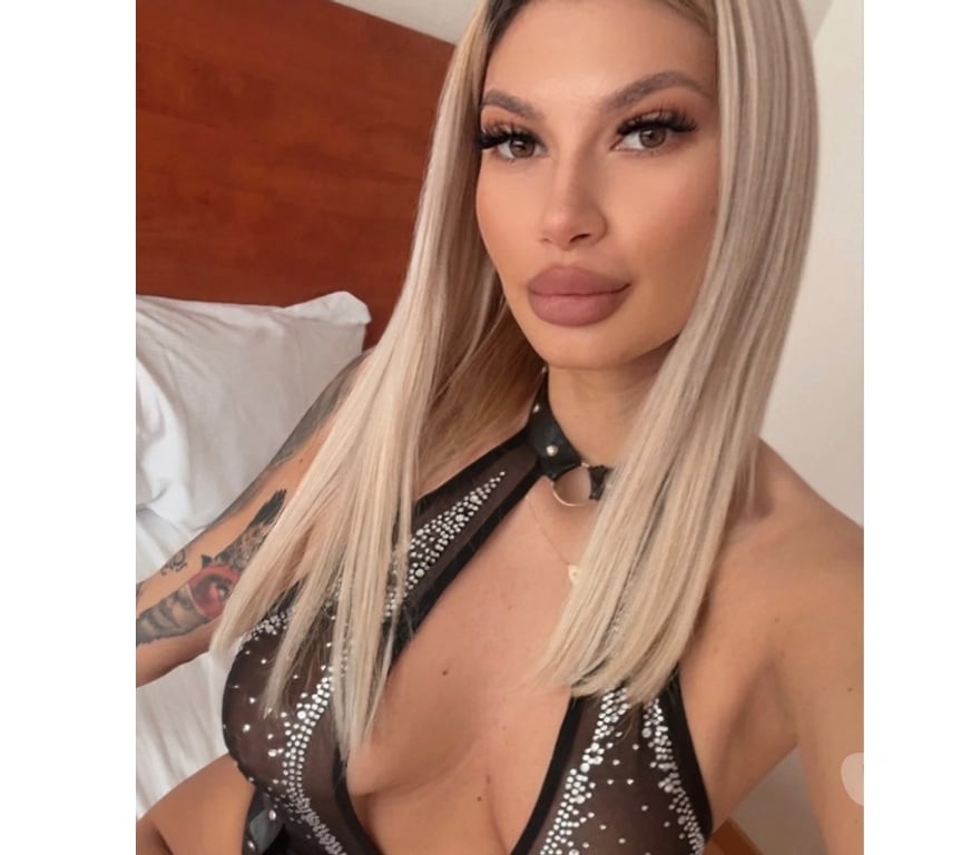 Escorts North West London Brent Cross - North West London - Photos for ANNA 💕NEW GIRL 👱🏻‍♀️IN TOWN..BEAUTY🔥