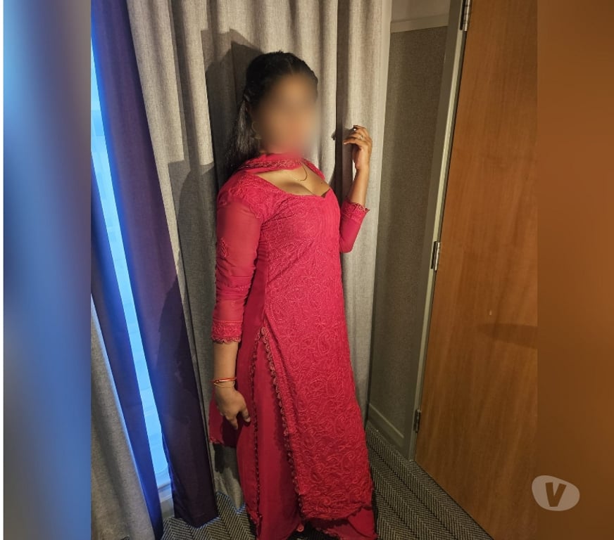 Escorts South Yorkshire Sheffield - Photos for Vennila Reddy Telugu Tamil Indian girl new in Sheffield
