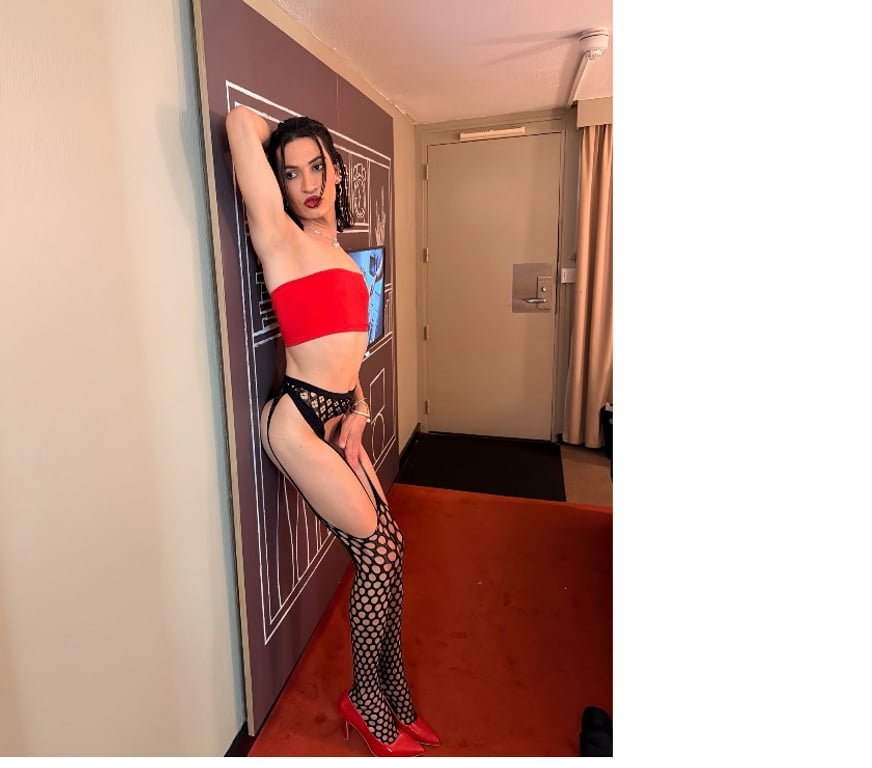Trans Escorts West Midlands Coventry - Photos for Ellie - sexy hot TS real pictures .
