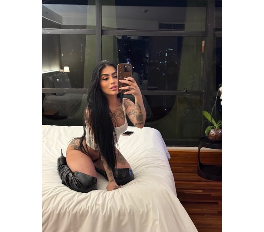 Escorts Cheshire East Crewe - Cheshire East - Photos for BELLA🇧🇷LUXURY GFE💎BEST OWO💦PARTY GIRL🍾