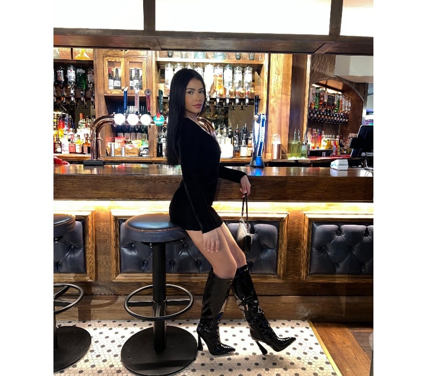 Escorts Hampshire Portsmouth - Photos for ALYCE PARTY Petite 🫦The Best GFE Brazilian😈💦