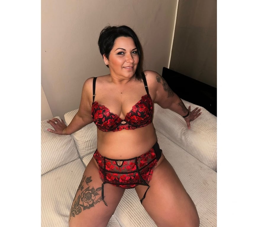 Escorts East London Redbridge - Photos for 💕BUSTY DIANA IN TOWN💕