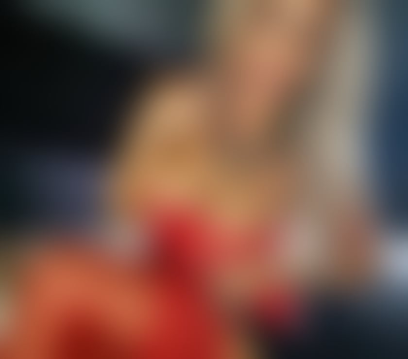 Escorts Farnborough Rushmoor - Photos for ꧁⎝ 𓆩༺BIG BOOBS༻𓆪 ⎠꧂PARTY💎