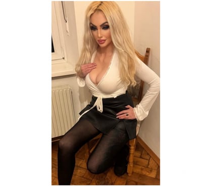  Escorts Gloucester City Centre Gloucester - Photos for New girl in town 🥰😍party girl🎉🍹outcall