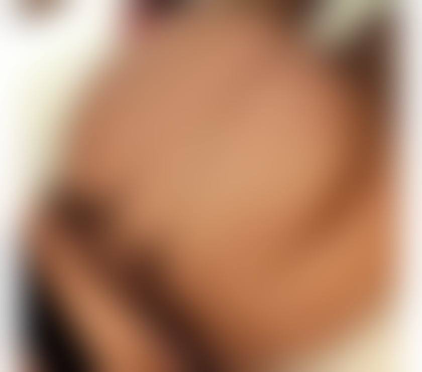 Escorts East London Walthamstow Central Station - East London - Photos for Thick Caramel Candy