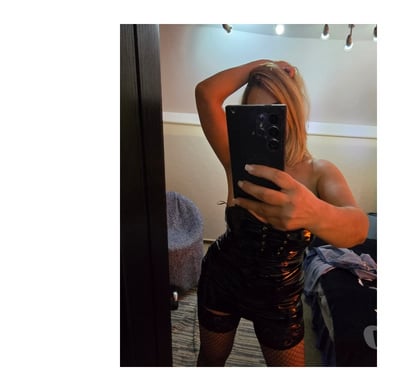 Escorts Three Bridges Crawley - Photos for Massage in crawley