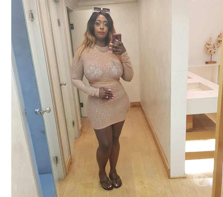 Escorts South Yorkshire Doncaster - Photos for Queenbee with yummylicious honey
