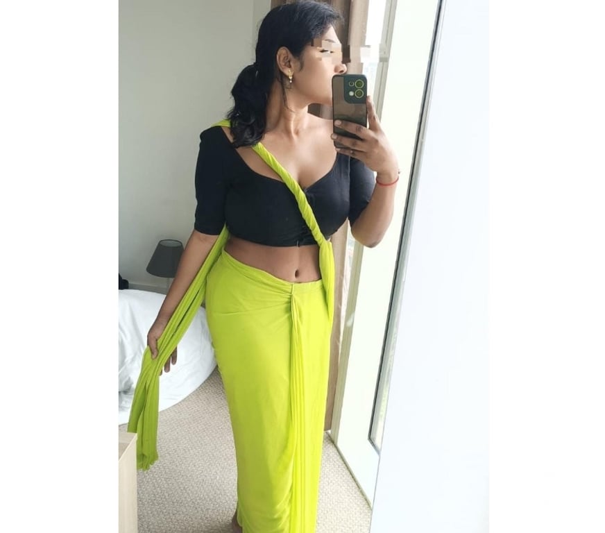 Escorts West London Hillingdon - Photos for Sindhu South Indian Tamil Girl ( Hayes )