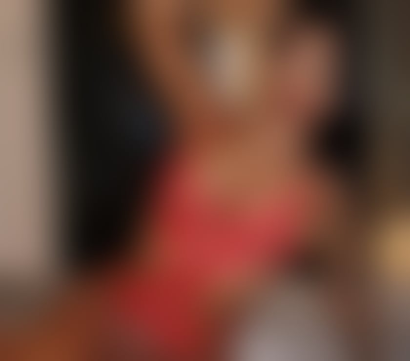 Escorts East London London City Airport - DLR Station - East London - Photos for JULIE PARTY GIRL