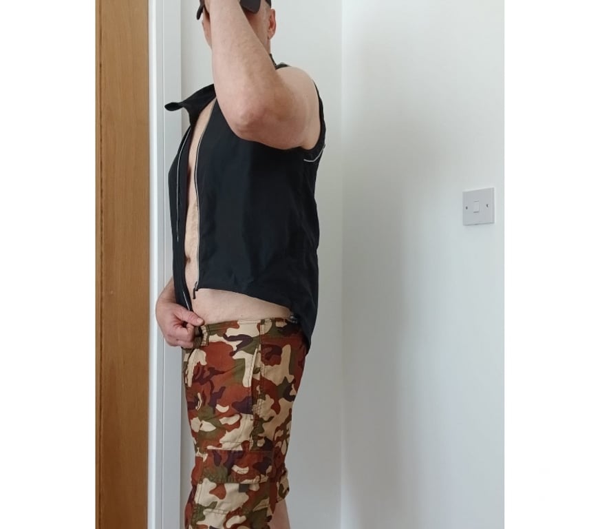  Gay massage Surrey Elmbridge - Photos for Hot Guy Next Door Available