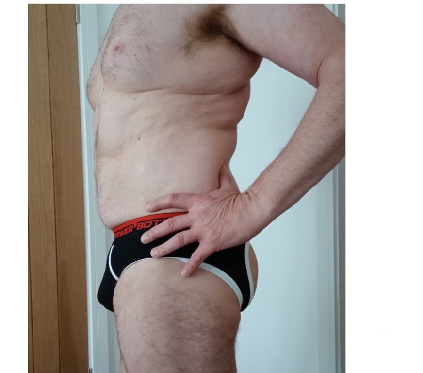  Gay massage Surrey Elmbridge - Photos for Hot Guy Next Door Available