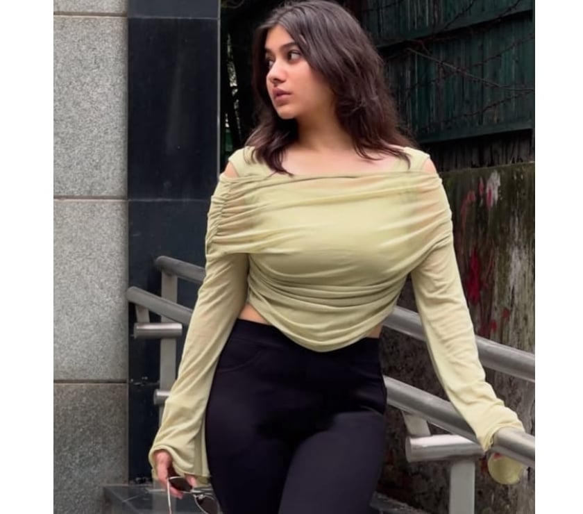 Escort Hounslow Central Station Hounslow - Photos for 🌺Elegant Indian girl available here ✨