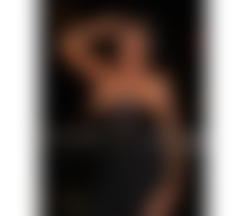 Escorts East London Canary Wharf - DLR Station - East London - Photos for JULIE PARTY GIRL