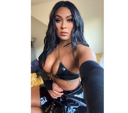 Escorts Whitechapel East London - Photos for Lary Brazilian hot🍑🍫🔥