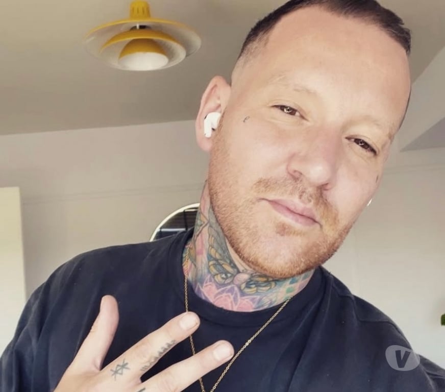  Gay massage Hampshire Gosport - Photos for Hi there looking to meet exciting people call me