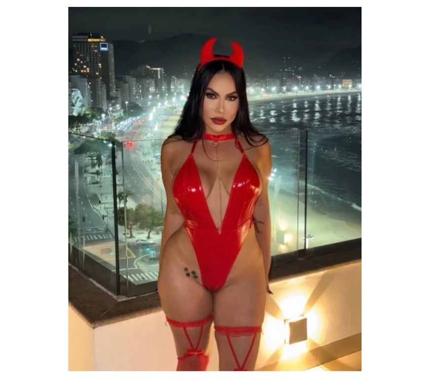 Escorts South East London Plumstead - South East London - Photos for Hi guys I'm ANA ❤️ hot Brazilian new here 🔥 💯