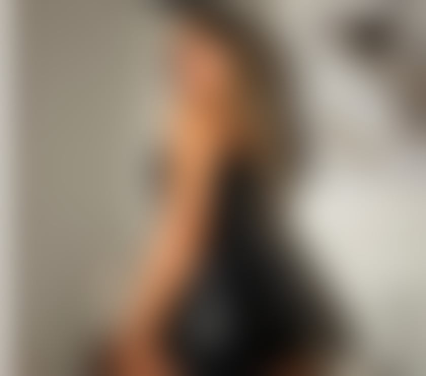 Escorts Essex Chelmsford - Photos for Discreet Woman Available