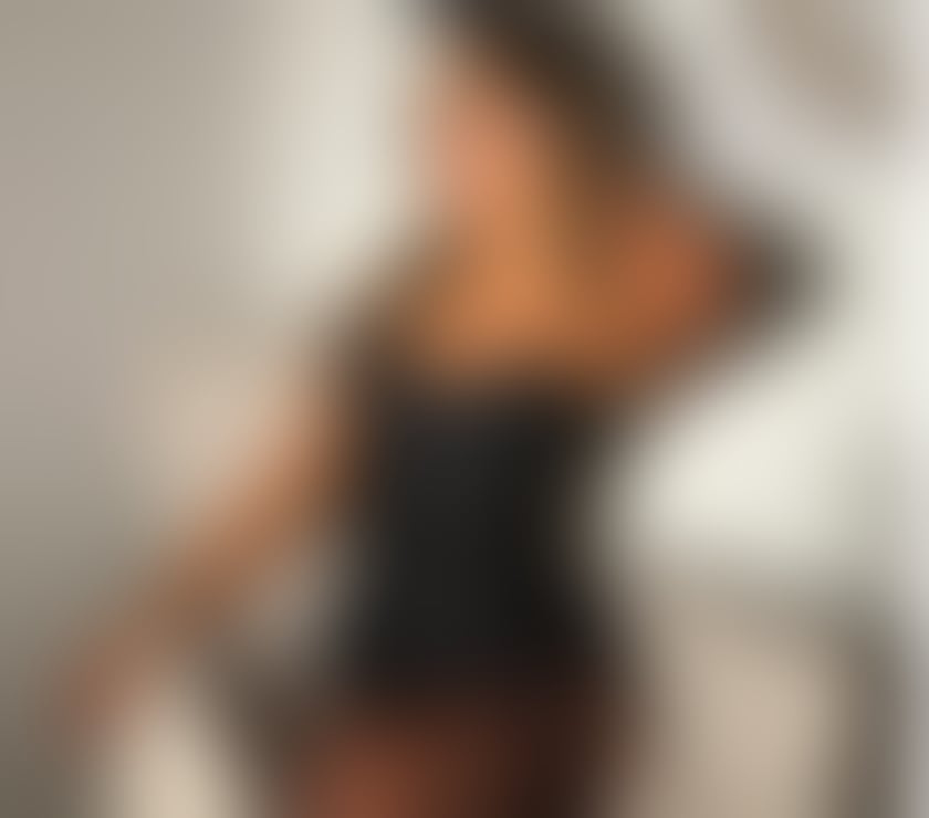 Escorts Essex Chelmsford - Photos for Discreet Woman Available