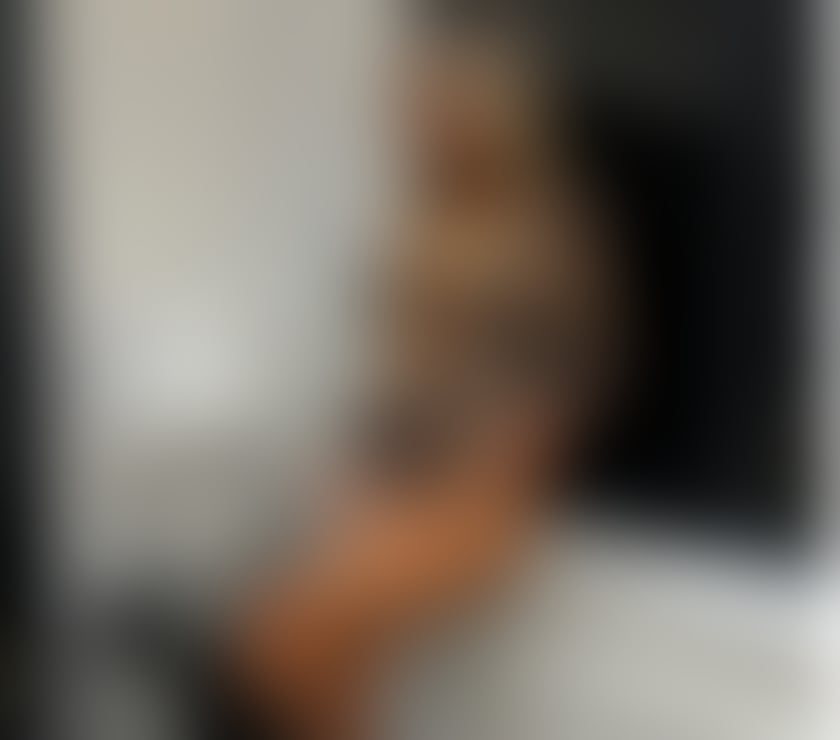 Escorts West Sussex Worthing - Photos for Curvy Brunette Available