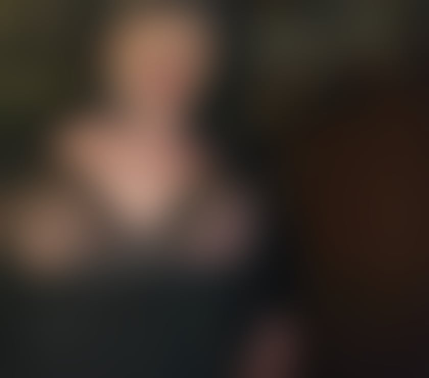 Trans Escorts Warrington Town Centre Warrington - Photos for Mature Lady Escort