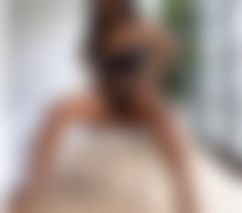 Escorts Reading Reading Town Centre - Reading - Photos for Mrs Parker Mature PARTY Ebony ❤️🥰