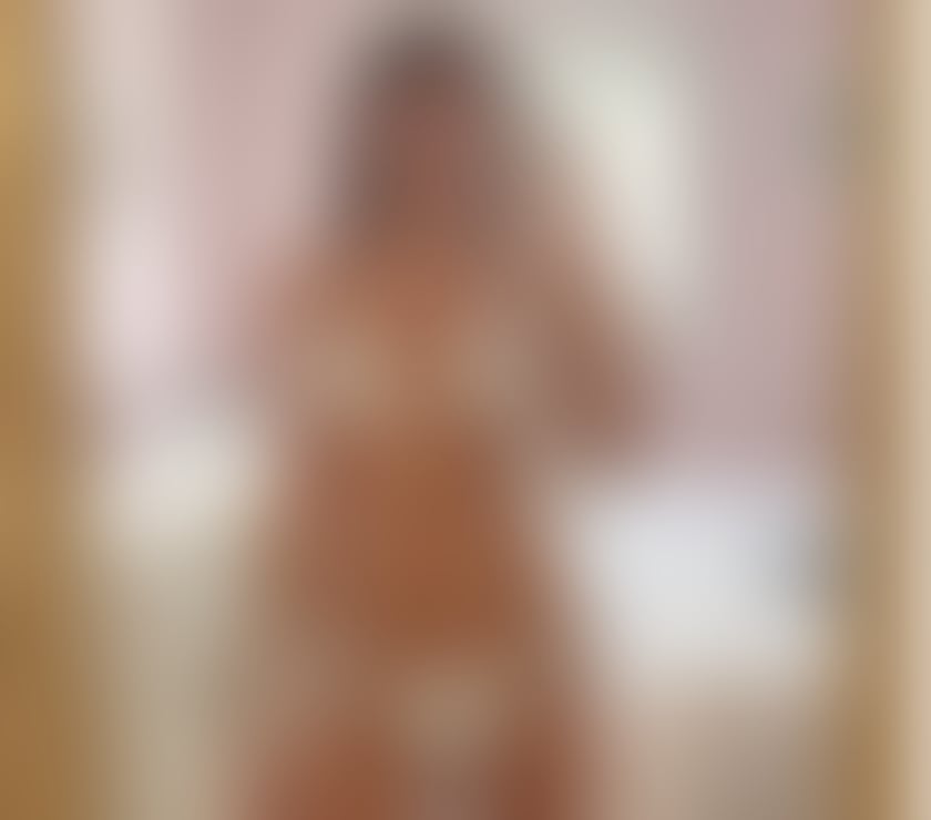 Escorts London Gatwick Airport Crawley - Photos for PETITE GIRL💯GFE💋💦PARTY