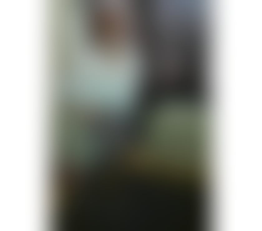 Escorts East London Aldgate East Station - East London - Photos for Hi! ME NAME MILF ZARA! HUNGARY LADY! HURRY UP.