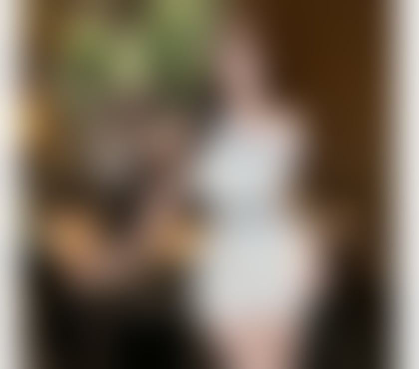 💋NEW Arrived today💋Linda an oriental.