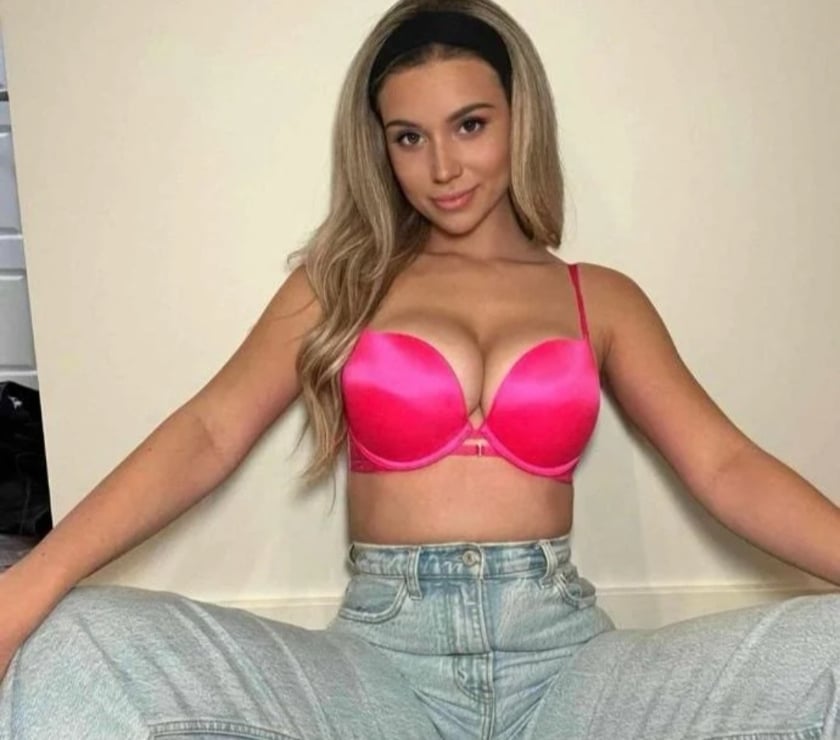 Escort Liverpool City Centre Liverpool - Photos for Ema,new here incall and outcall