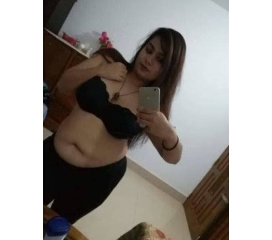 Escorts West Midlands Sandwell - Photos for Sarma Big Ass, Big breasts Natural, party grils