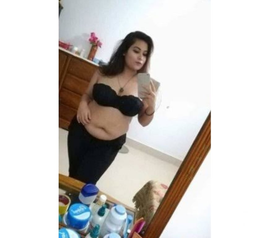 Escorts West Midlands Sandwell - Photos for Sarma Big Ass, Big breasts Natural, party grils