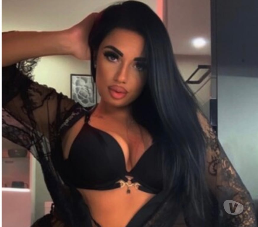 Escorts West Yorkshire Leeds - Photos for Im Vicky new in town party girl 😘07587167360