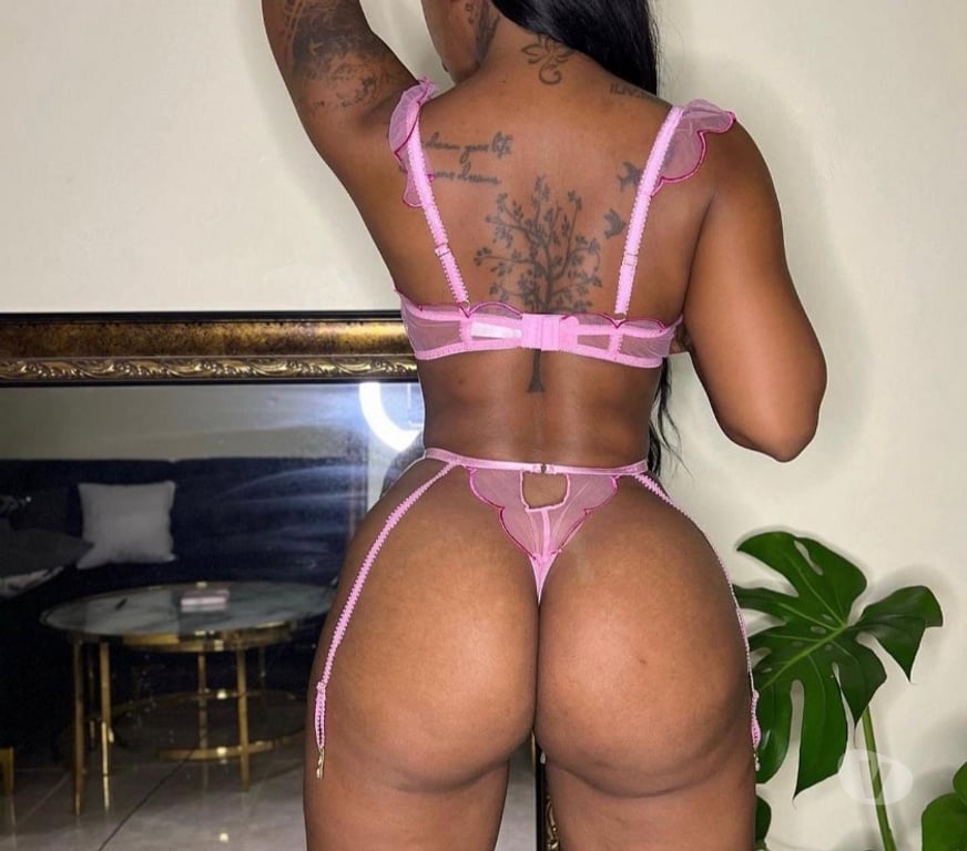 Escorts West Midlands Birmingham - Photos for INDIRA BLACK EBANO FROM TANZANIAN