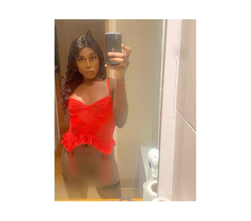 Trans Escorts West Yorkshire Leeds - Photos for Black TS visiting Leeds with 8 inches