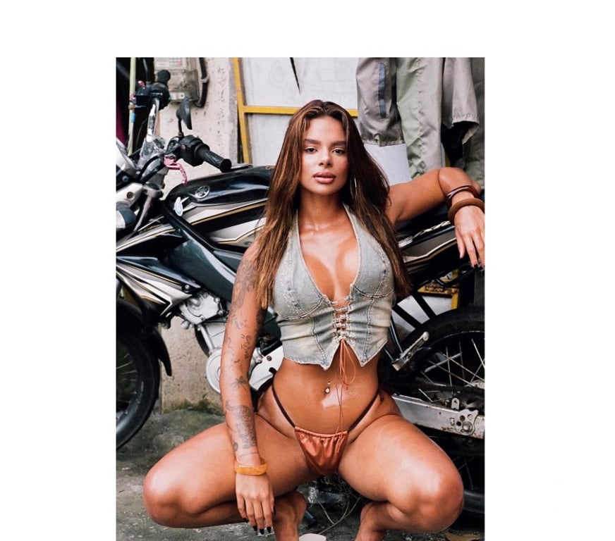 Escorts Newport - Wales Newport City Centre - Newport - Photos for FOR YOU🔥 Ella 💦 PARTY GIRL❤️Latina