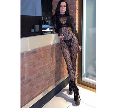 Escorts Canning Town East London - Photos for 💎 Lisa — 19 • Petite • Luxury & Mystery 💎