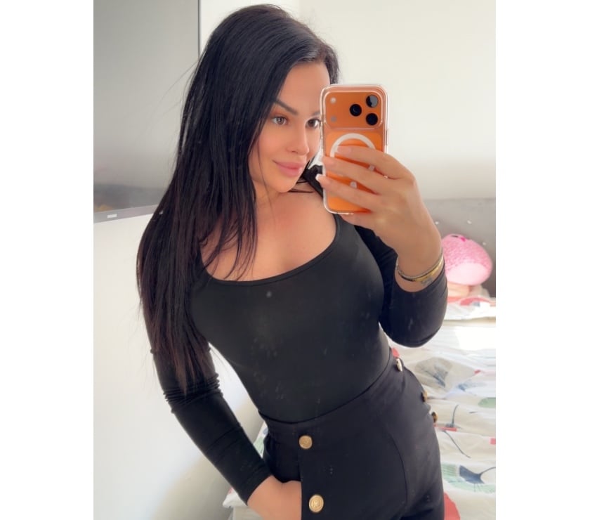 Photos for Lili 🍓WhatsApp 📲 Verification available ✅