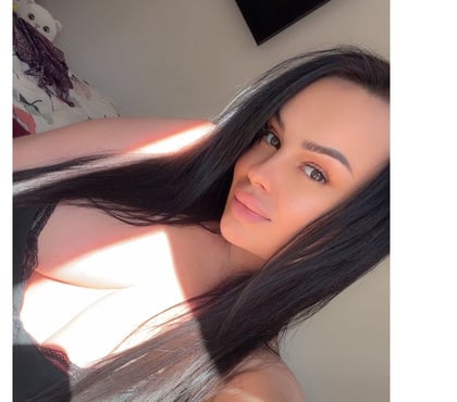 Photos for Lili 🍓WhatsApp 📲 Verification available ✅