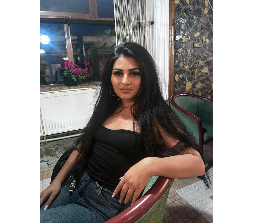 hi new in town for a few days 100% real 😘